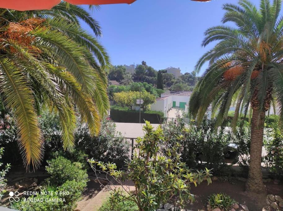 Coqueto Alojamiento Con Banera De Hidromasaje Apartamento Tarragona Exterior foto